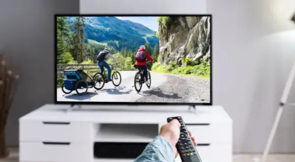 Gdzie kupić telewizor? Sklep stacjonarny czy online poradnik eksperta